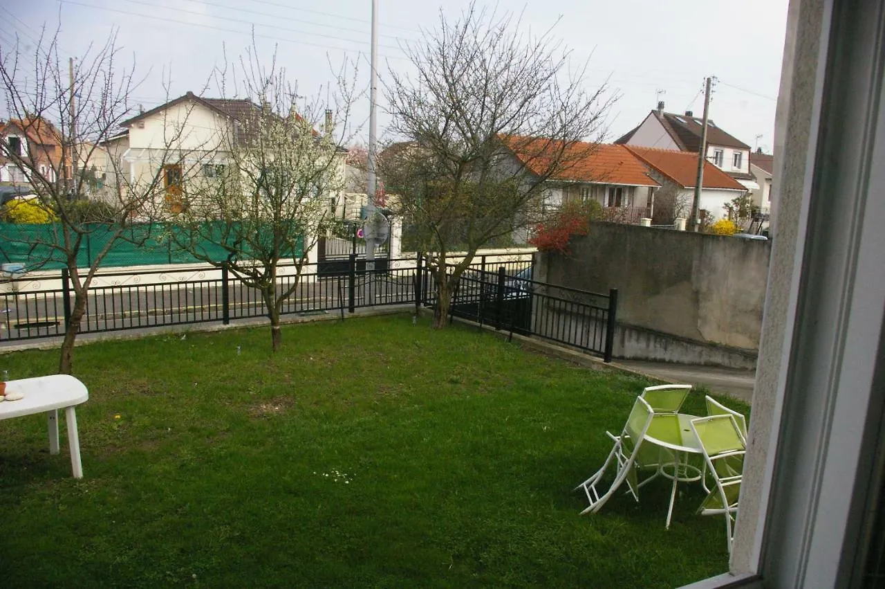 Home Away From Home Le Blanc-Mesnil France